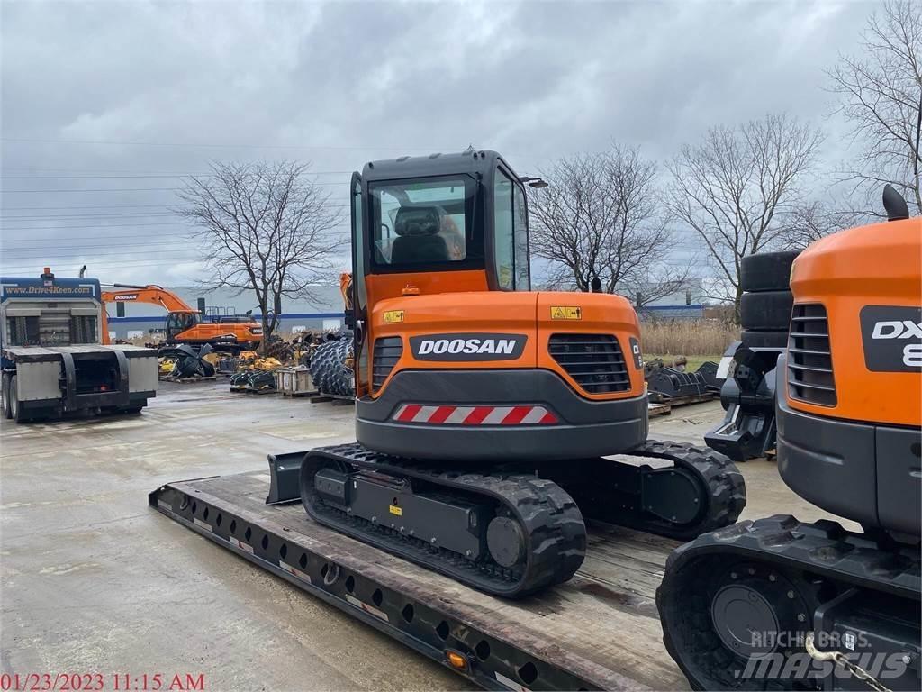 Develon DX62R-3 Excavadoras de cadenas