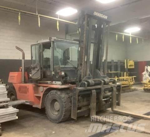 Doosan D160S-7 Otras carretillas elevadoras