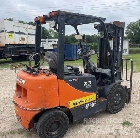 Doosan G25P-5 Otras carretillas elevadoras