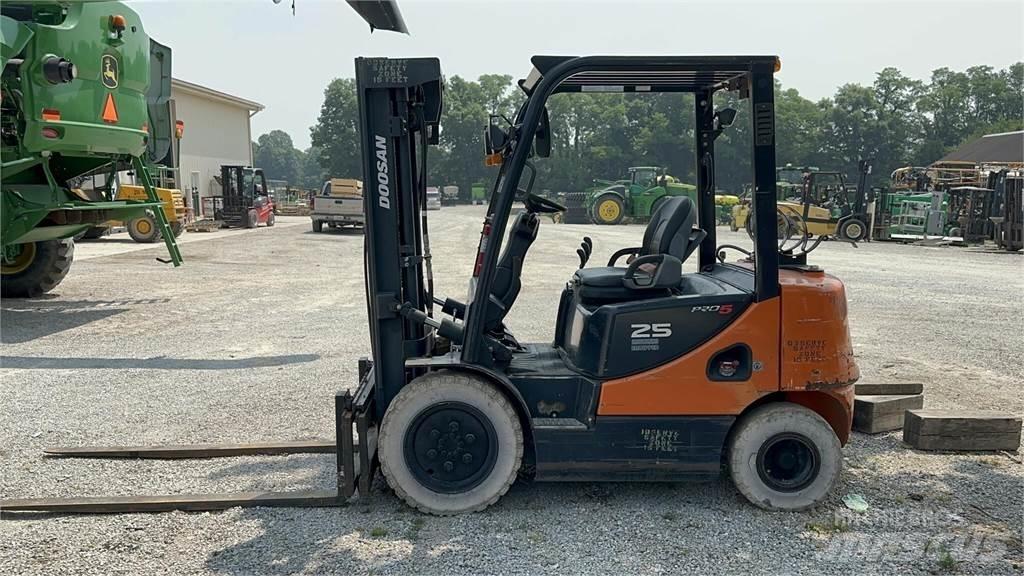 Doosan G25P-5 Otras carretillas elevadoras