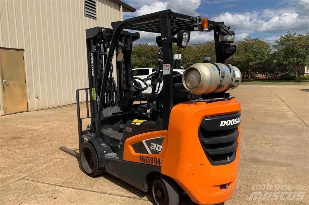 Doosan GC30S-9 Otras carretillas elevadoras