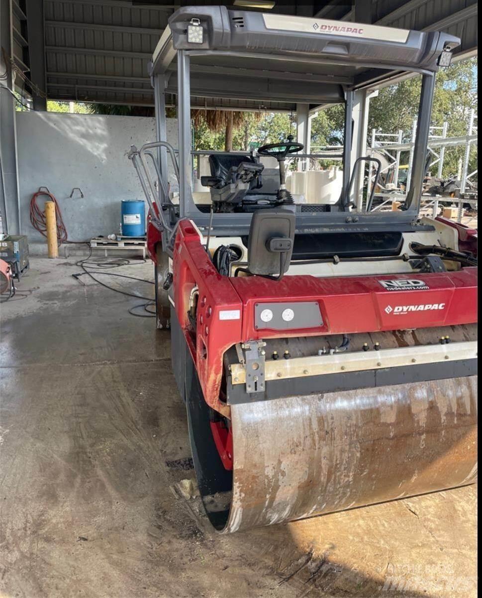 Dynapac CC5200 VI Rodillos de doble tambor