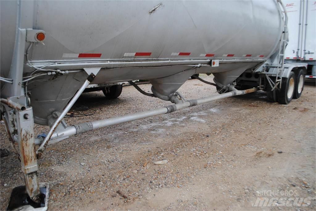 Fruehauf  Cisterna