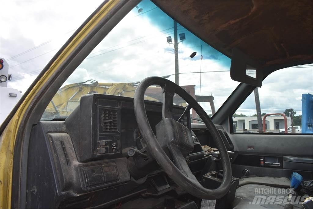 GMC TOPKICK C6500 Camiones bañeras basculantes o volquetes