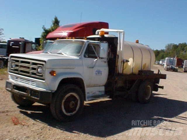 GMC TOPKICK C6500 Camiones cisterna