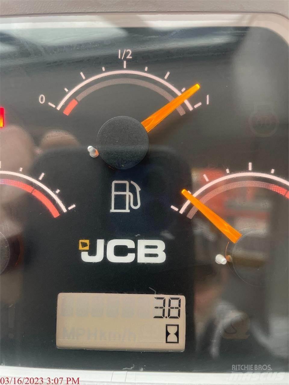 JCB 3TS-8T Minicargadoras