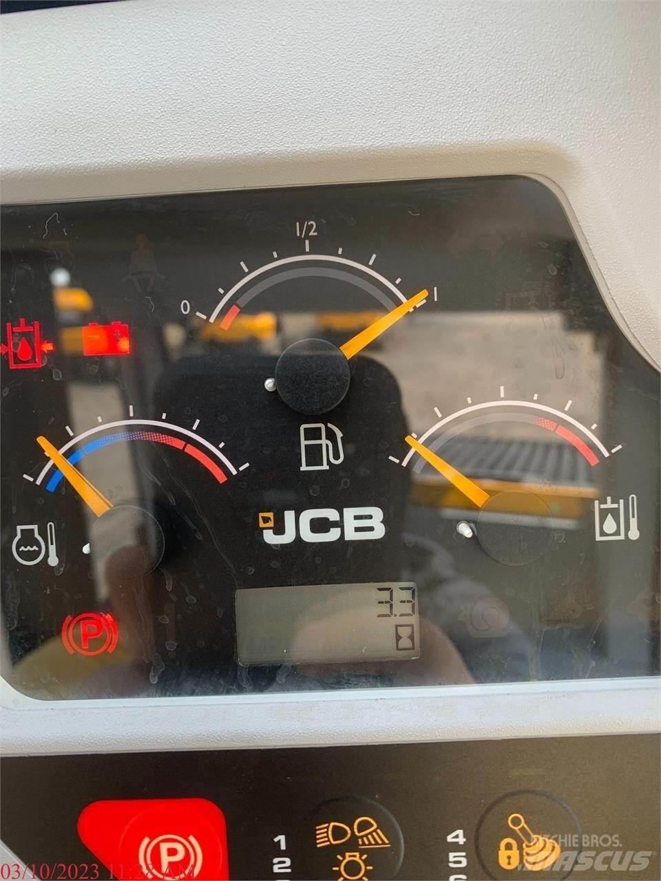 JCB 3TS-8T Minicargadoras