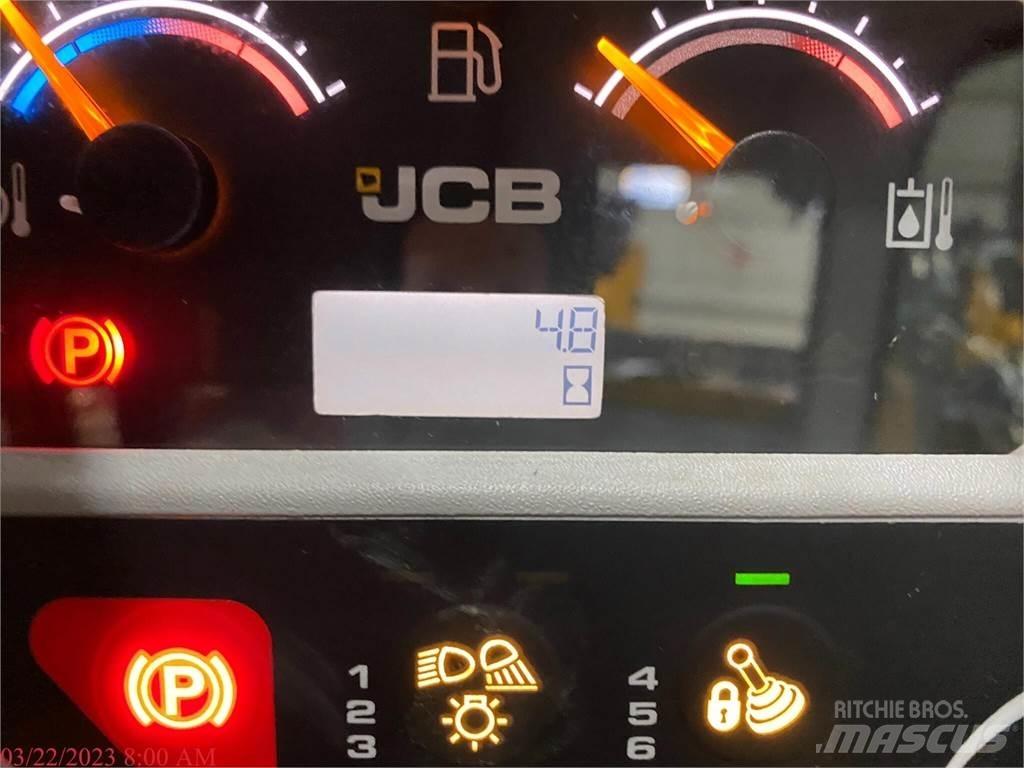 JCB 3TS-8W Minicargadoras