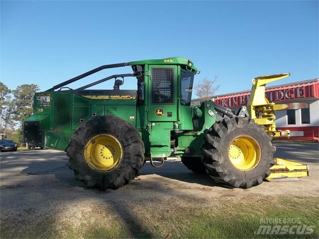 John Deere 643L Talador apilador