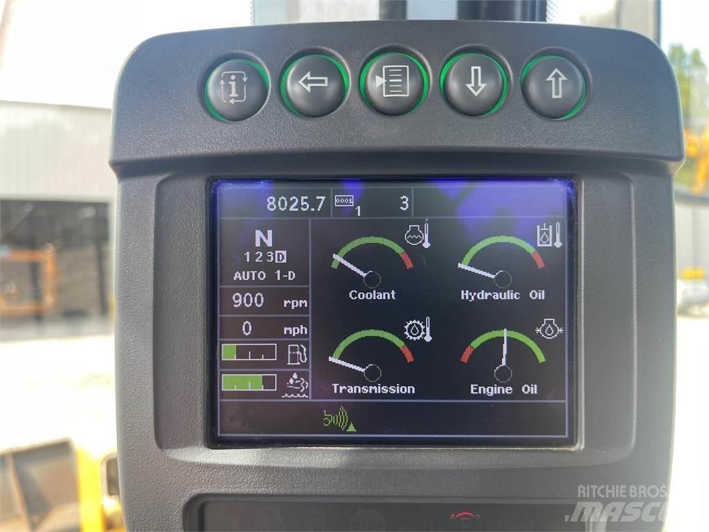 John Deere 744K Cargadoras sobre ruedas