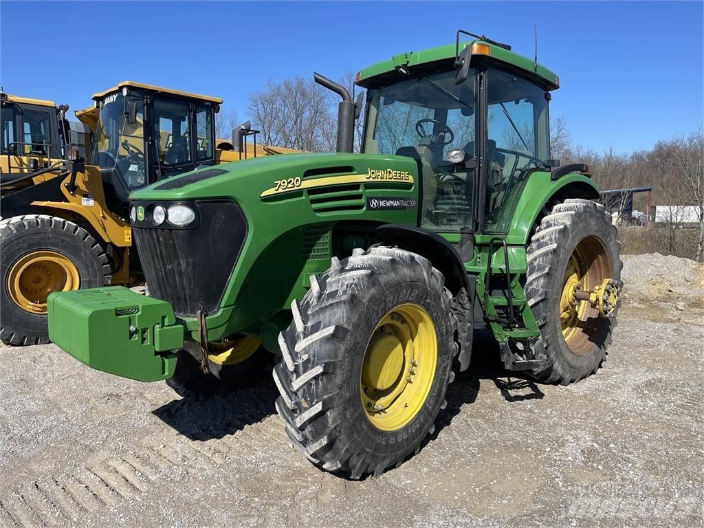 John Deere 7920 Tractores