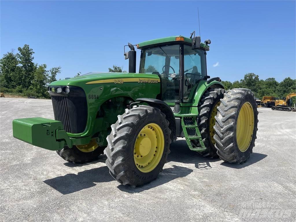 John Deere 8420 Tractores