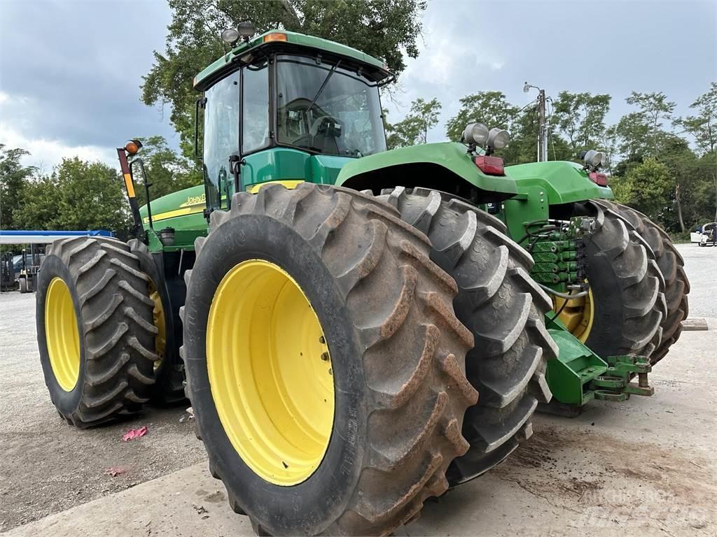 John Deere 9220 Tractores