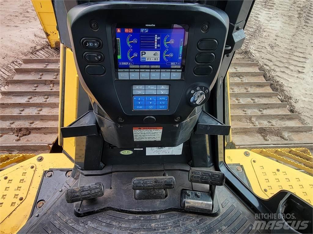 Komatsu D65PX-18 Buldozer sobre oruga