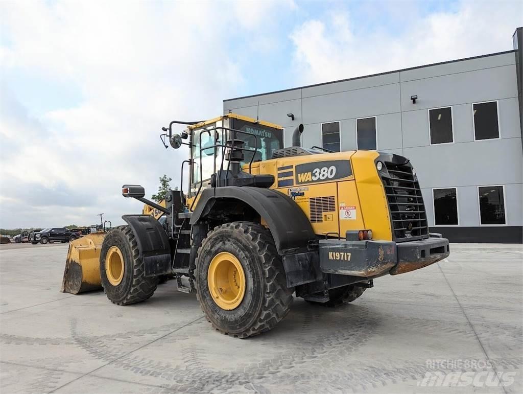 Komatsu WA380-8 Cargadoras sobre ruedas