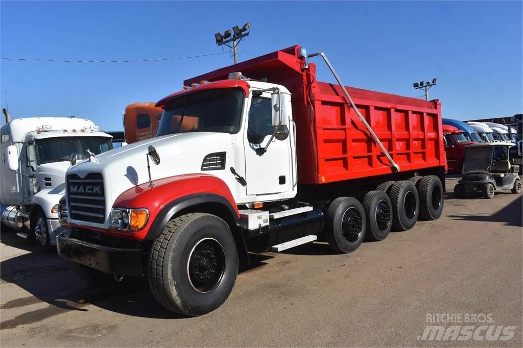 Mack GRANITE CV713 Camiones bañeras basculantes o volquetes