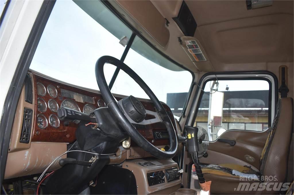 Mack GRANITE CV713 Camiones bañeras basculantes o volquetes