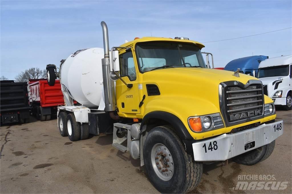 Mack GRANITE CV713 Camiones hormigonera