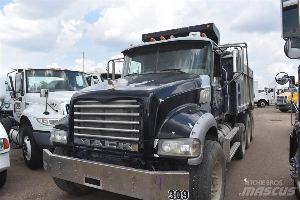 Mack GRANITE GU713 Camiones bañeras basculantes o volquetes