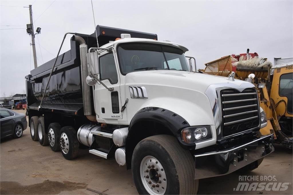 Mack GRANITE GU713 Camiones bañeras basculantes o volquetes