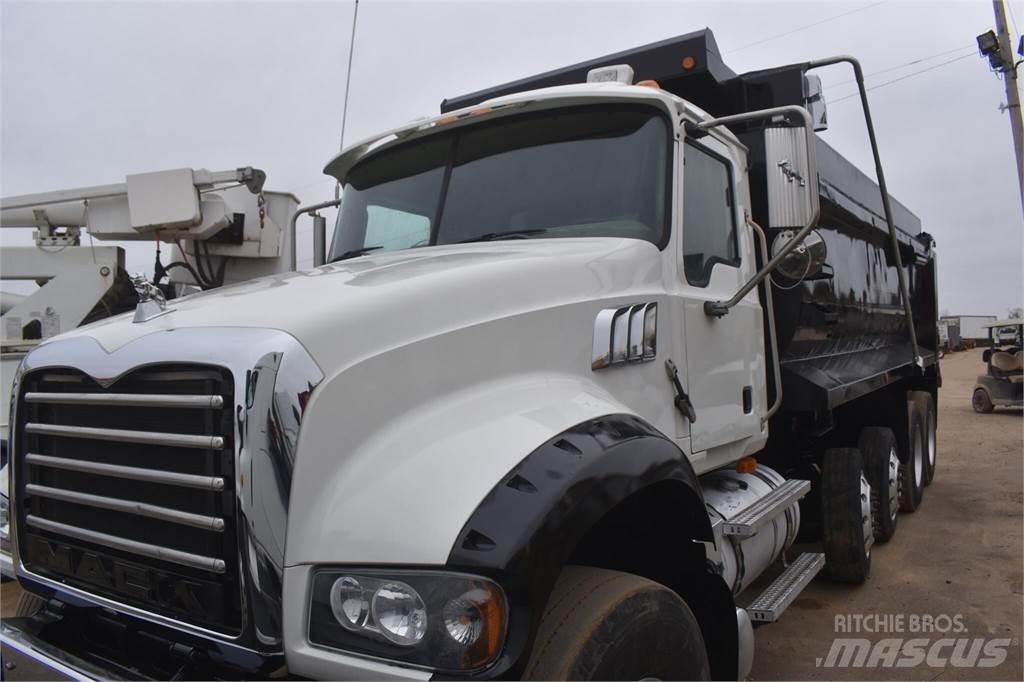 Mack GRANITE GU713 Camiones bañeras basculantes o volquetes