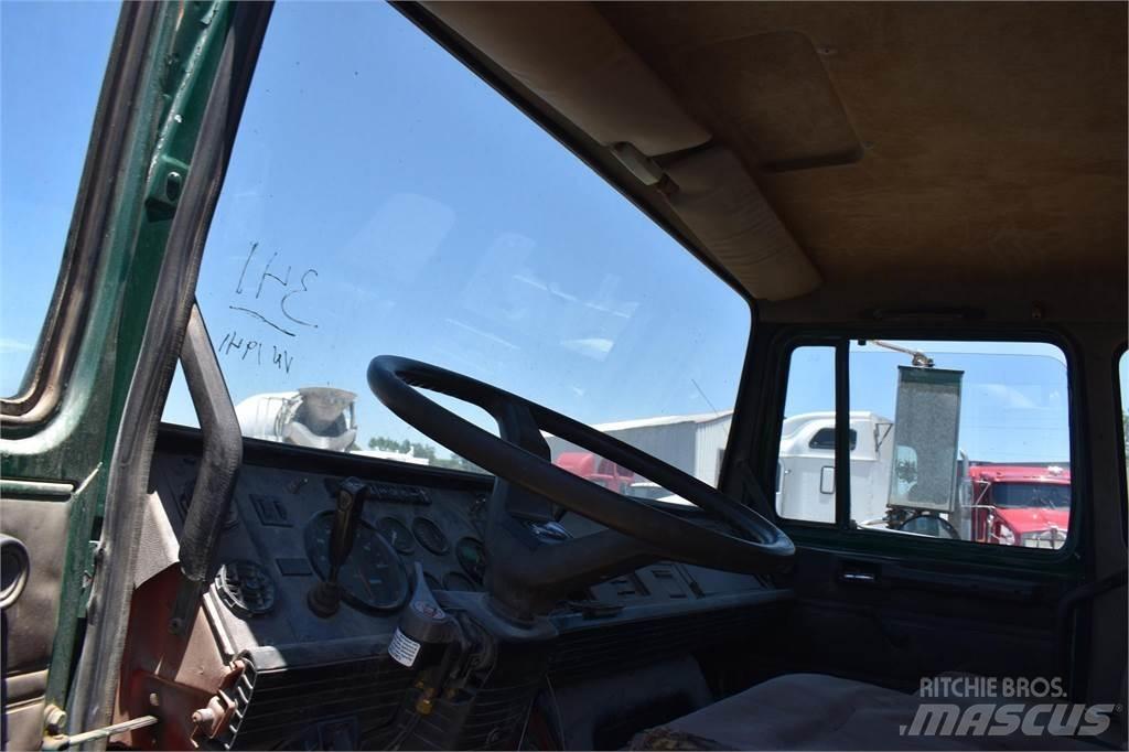 Mack MIDLINER CS200 Camiones bañeras basculantes o volquetes