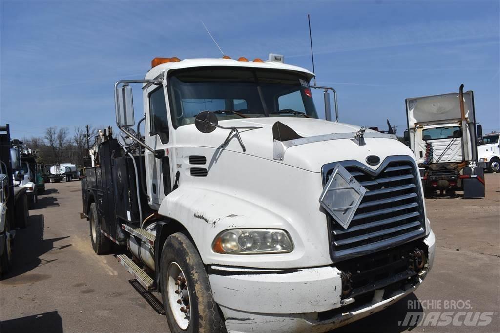 Mack VISION CX612 Vehículos - Taller