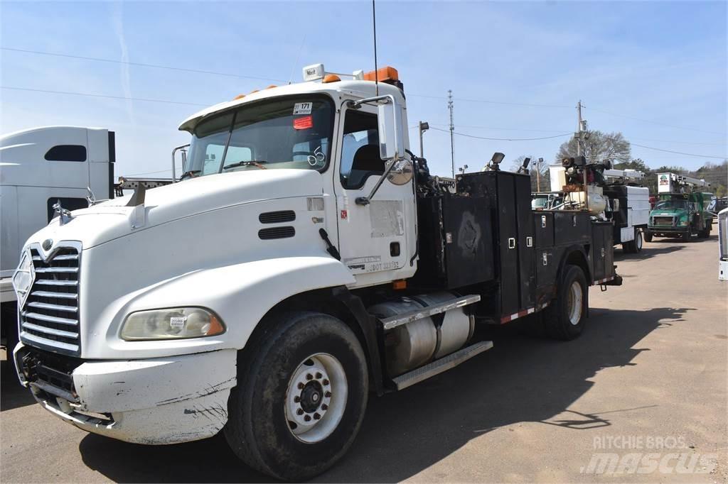 Mack VISION CX612 Vehículos - Taller