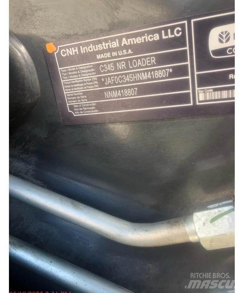 New Holland C345 Minicargadoras