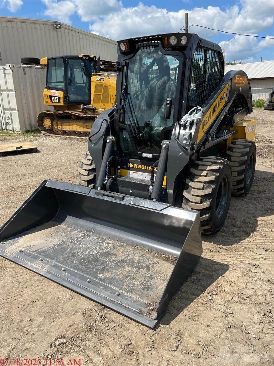 New Holland L328 Minicargadoras