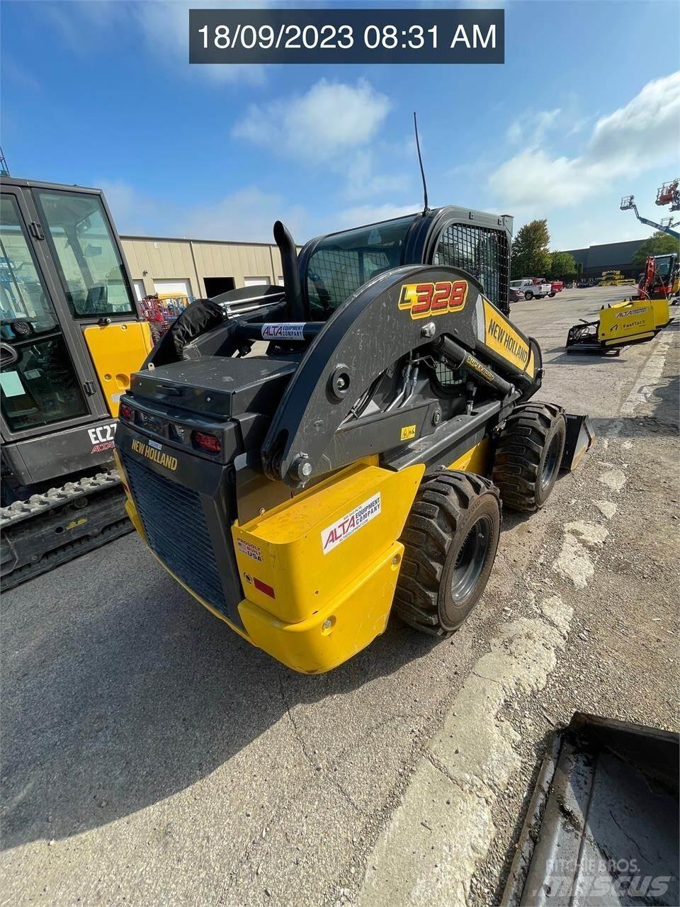 New Holland L328 Minicargadoras