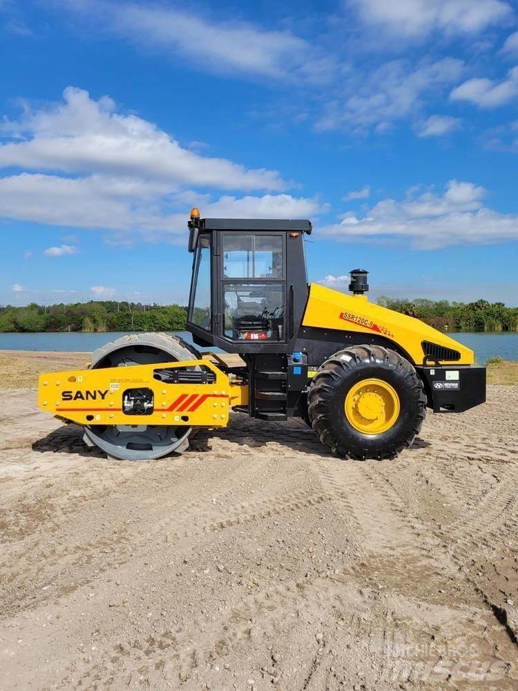 Sany SSR120C-8 Rodillos de doble tambor