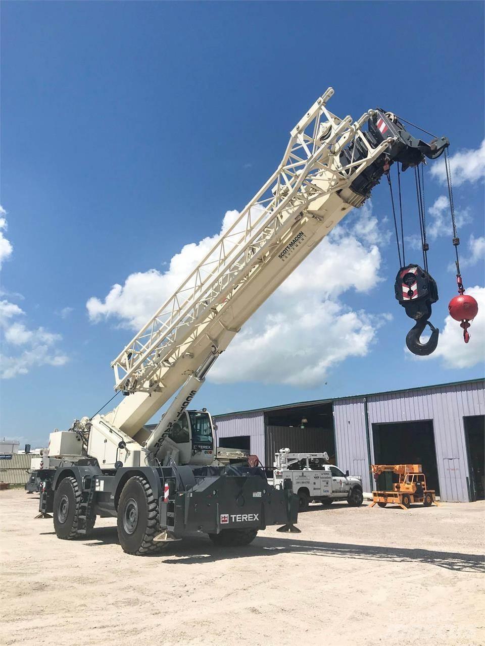Terex QUADSTAR 1100 Grúas autopropulsadas