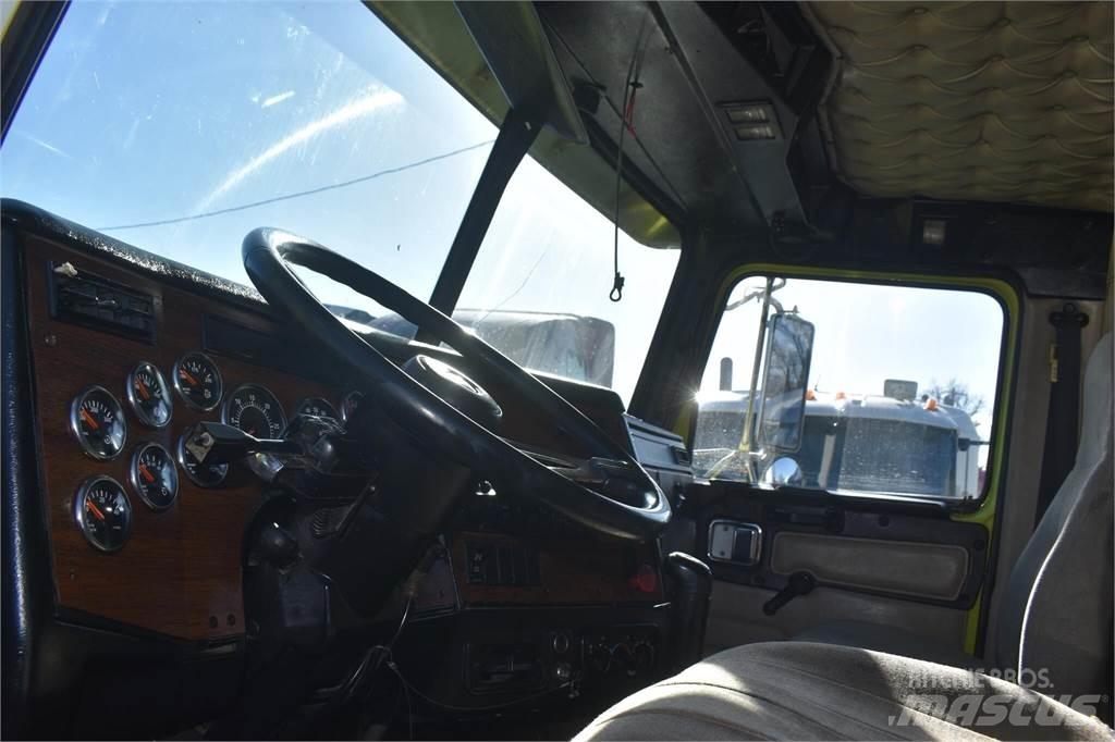 Western Star 4900 Camiones bañeras basculantes o volquetes