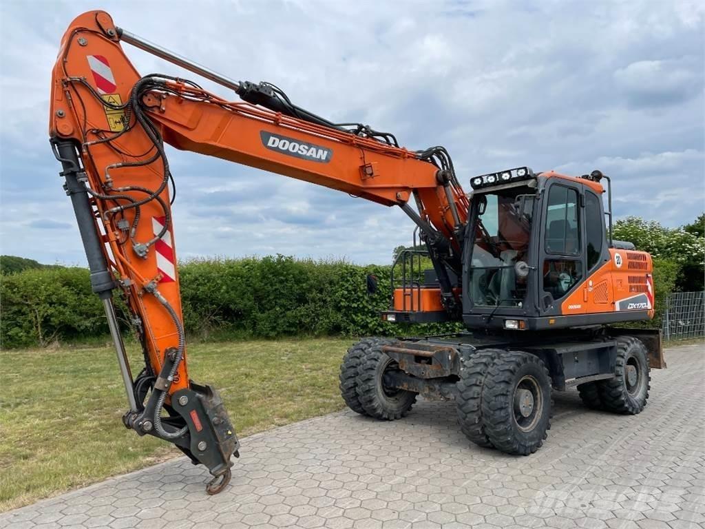 Doosan DX170W-5 Excavadoras de ruedas