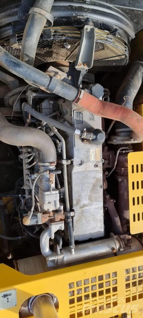New Holland E 385 Excavadoras de cadenas