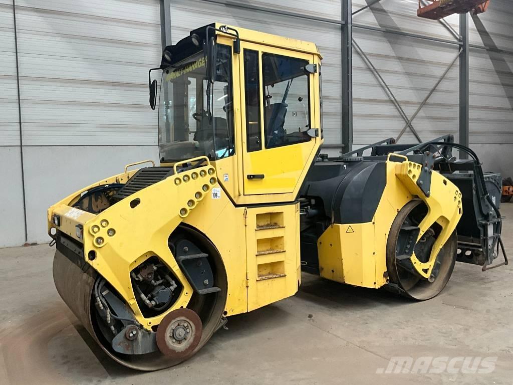 Bomag BW 154 AD-4 Rodillos de doble tambor