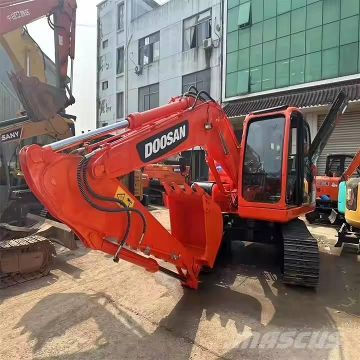 Doosan DX150 Excavadoras de cadenas
