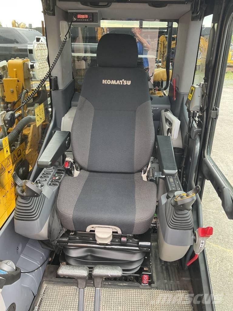 Komatsu PC240LC-11 Excavadoras de cadenas