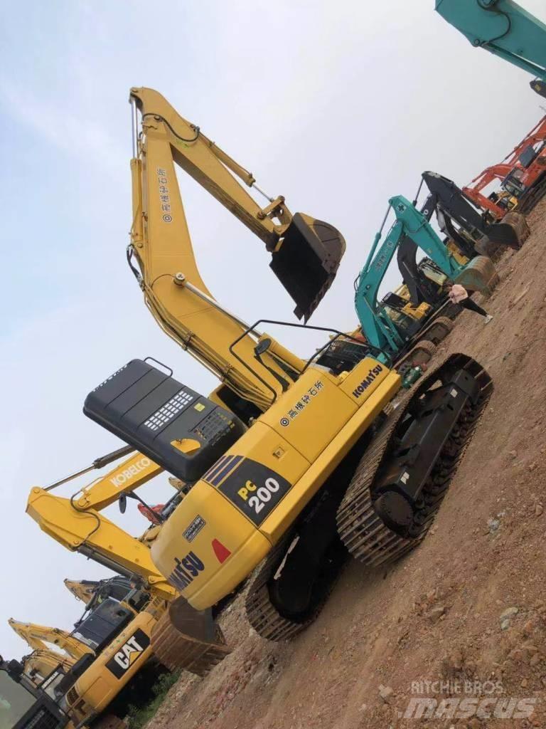 Komatsu 200-8 Excavadoras de cadenas