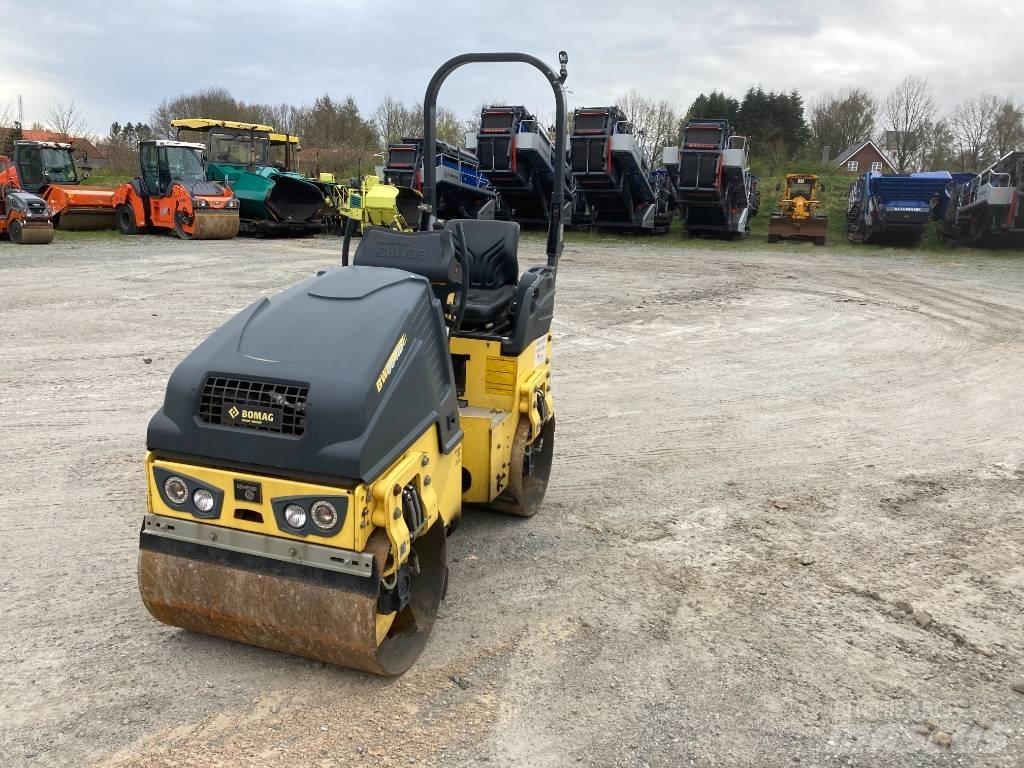 Bomag BW 90 AD-5 Rodillos de doble tambor