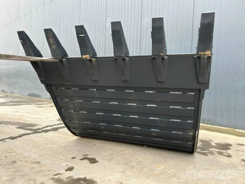 Hitachi ZX220 - 1.40m Cucharones