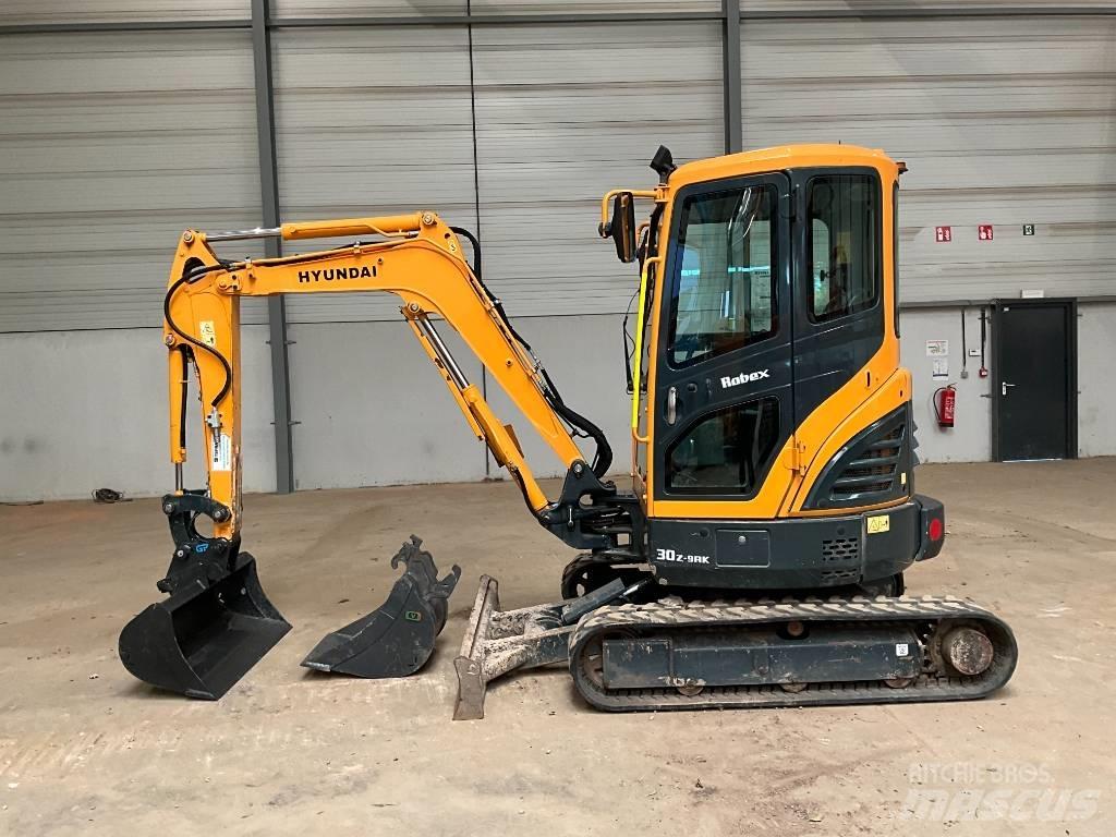 Hyundai 30 Z-9 AK Mini excavadoras < 7t