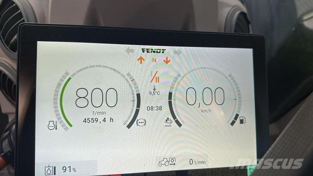 Fendt 724 VARIO Tractores