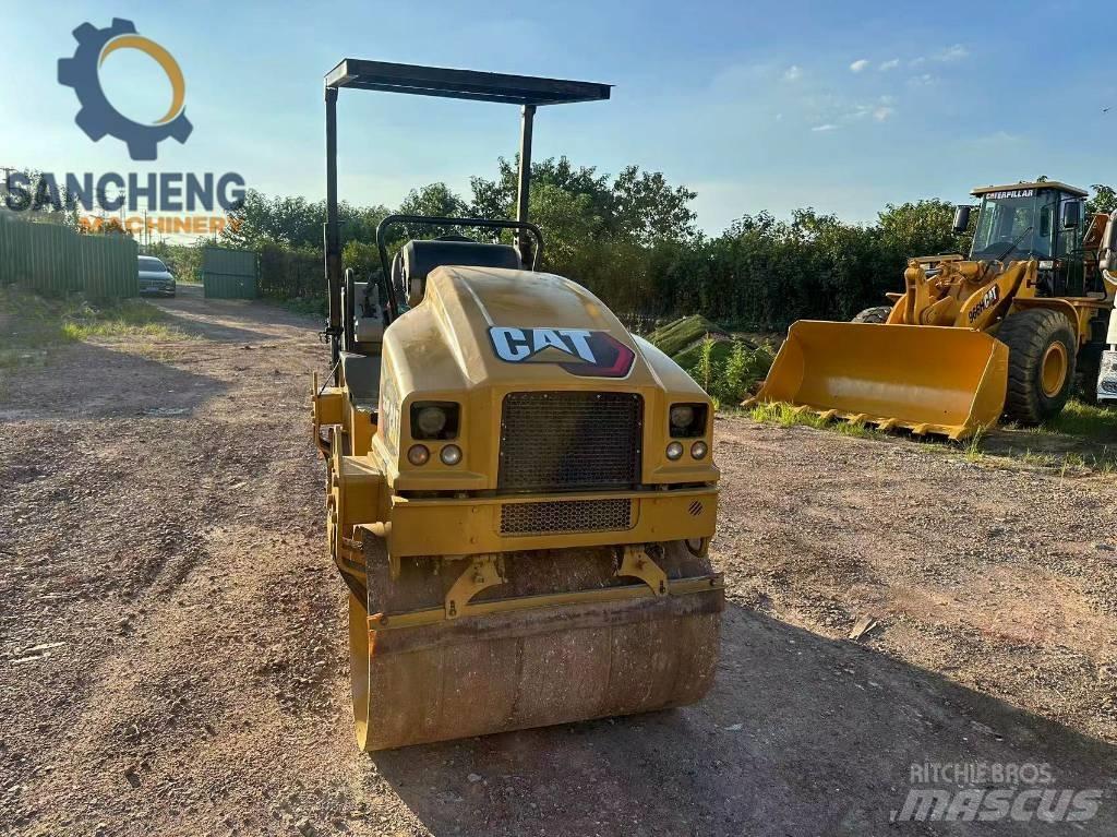 CAT CB24B Rodillos de doble tambor