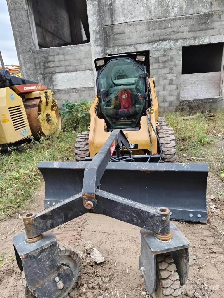 CAT 246C Minicargadoras