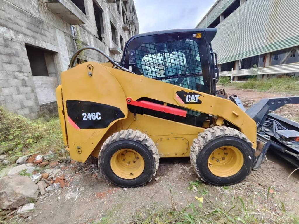 CAT 246C Minicargadoras