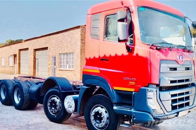 UD CGE 370 8x4 Otros camiones