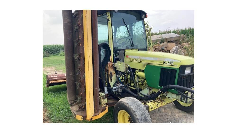 John Deere 5420 Tractores