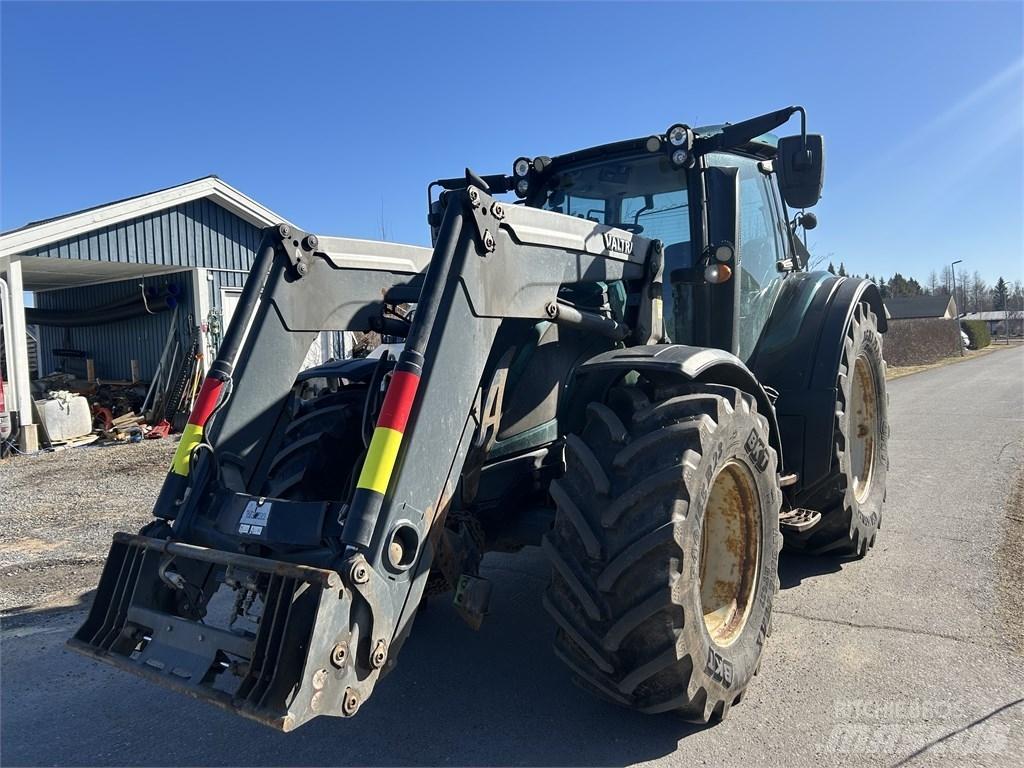 Valtra N 174 VERSU Tractores
